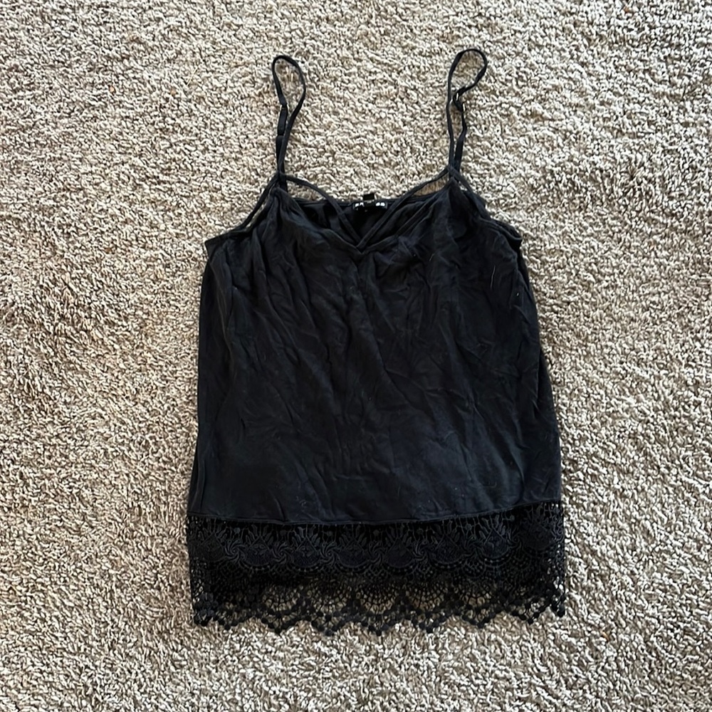 Light tank with laced bottom